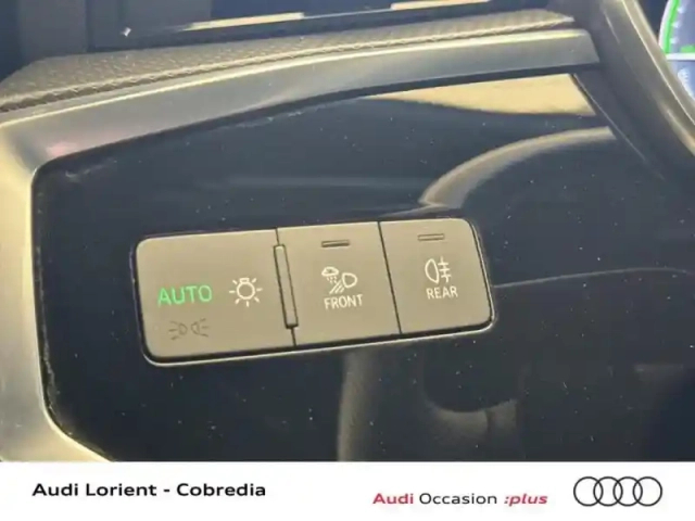 Audi Q3 45 tfsi e 245ch s line s tronic 6 — photo 14