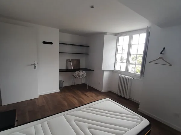 Loue chambre en colocation dans appartement