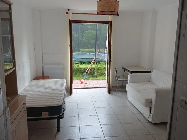 Loue studio meublé 30m² à Villebon-sur-Yvette, quartier Suisse (91)