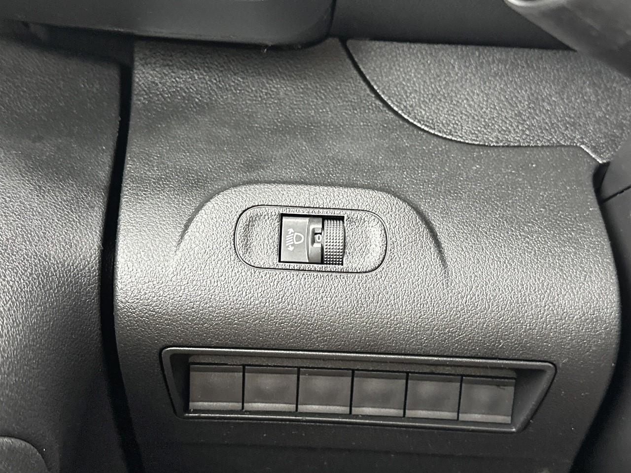 Peugeot Partner fourgon standard 650 kg bluehdi 100 s&s bvm6 premi — photo 16