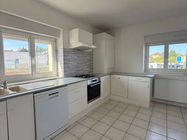 T4 105 m² avec terrasse et entrée indépendante - Faulquemont