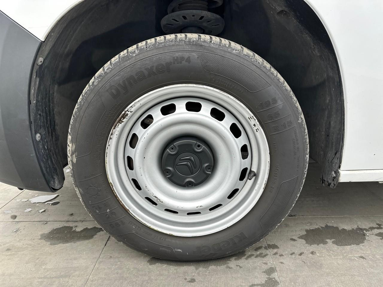 Citroën Berlingo van m 650 bluehdi 100 s&s bvm5 driver — photo 14