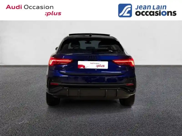 Audi Q3 sportback 35 tfsi 150 ch s tronic 7 — photo 6