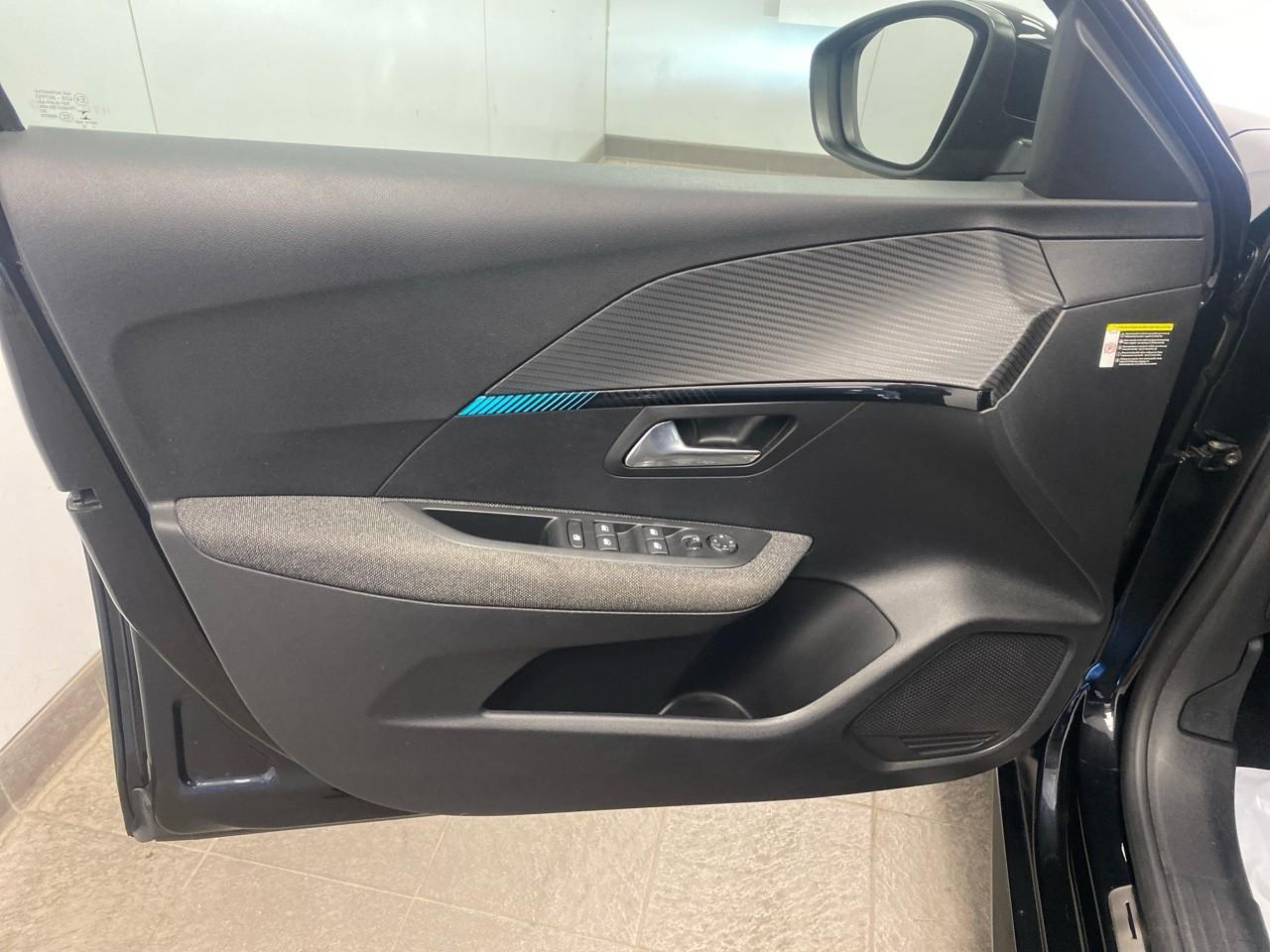 Peugeot 208 electrique 50 kwh 136ch style — photo 20