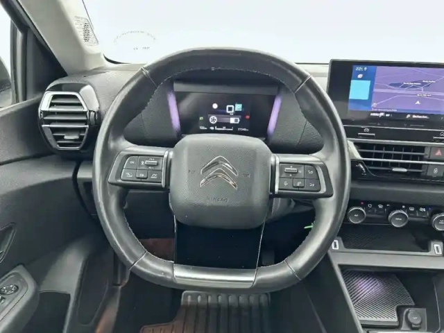 Citroën C4 e- 136 ch automatique — photo 9