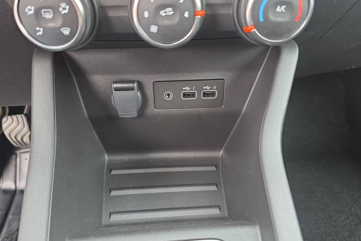 Renault Clio 5 — photo 19