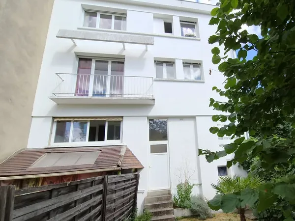 SAINT CYR SUR LOIRE, immeuble de rapport dans un secteur très p