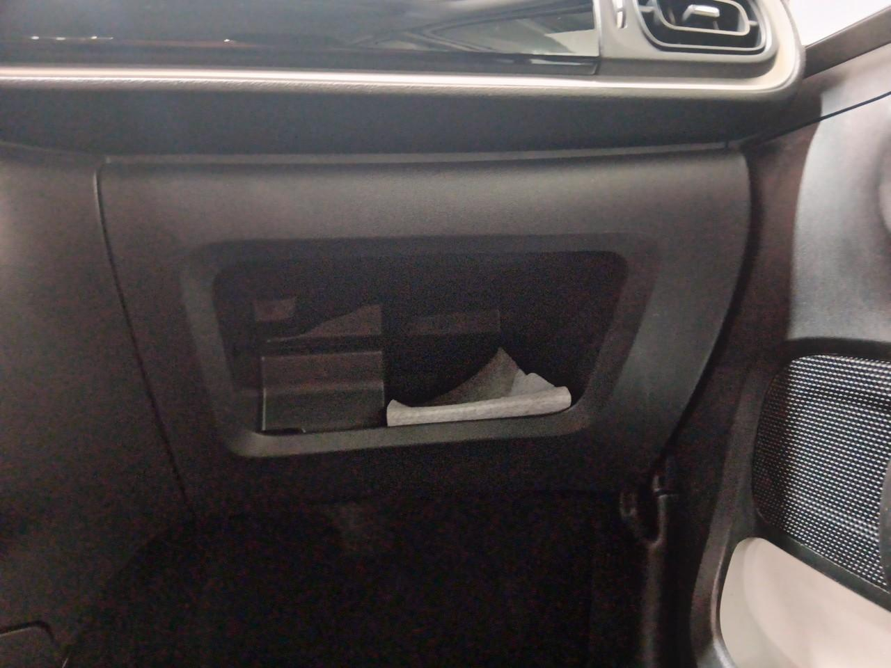Citroën C3 bluehdi 100 bvm6 you — photo 20