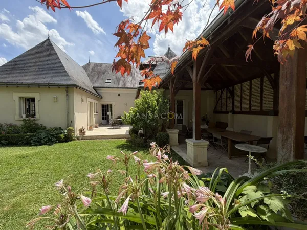 Maison 10 pièces 326 m²