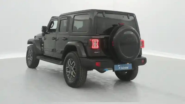 Jeep Wrangler 2.0 t 380ch 4xe overland — photo 3