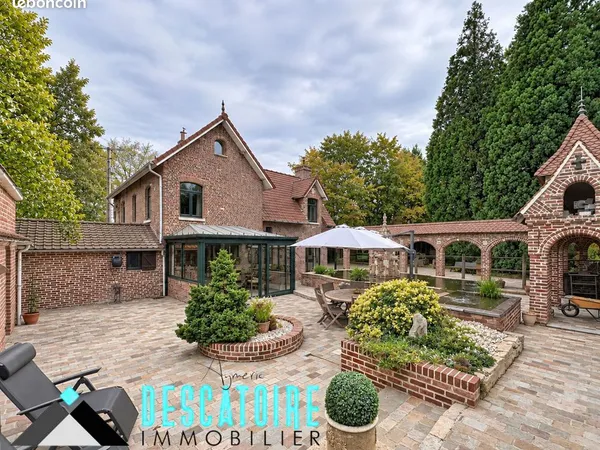 Propriété 4 pièces 160 m²