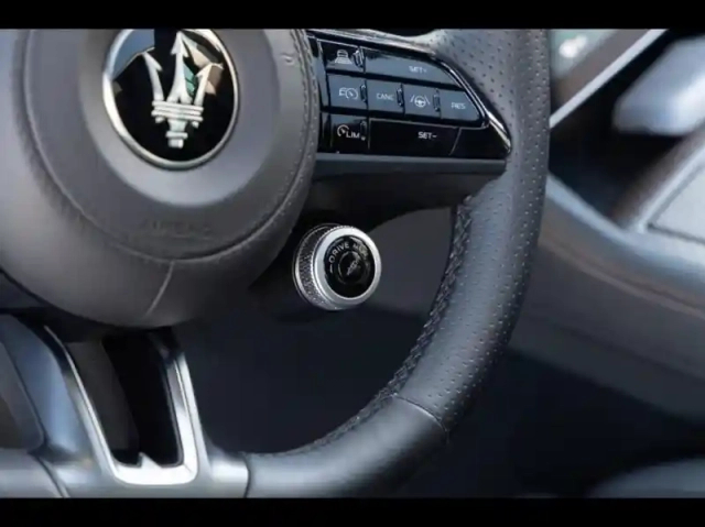 Maserati Grecale 557ch 105kwh folgore — photo 9