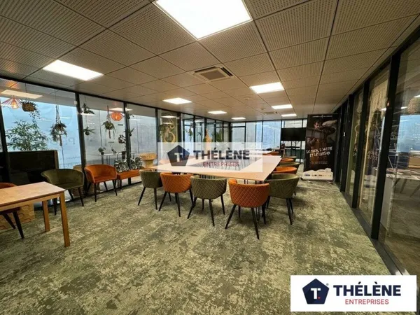 Bureau 100 m²