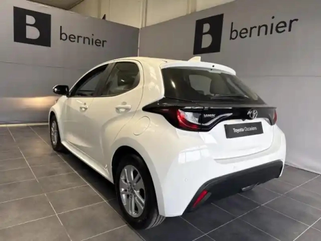 Toyota Yaris 120 vvt-i dynamic business 5p mc24 — photo 2