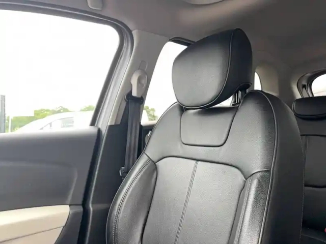 Renault Captur tce 150 fap edc — photo 33