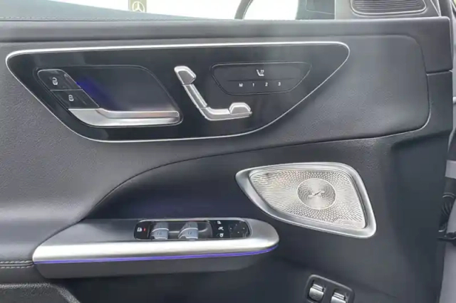 Mercedes Classe C 300 e 9g-tronic e-hybrid eq — photo 76