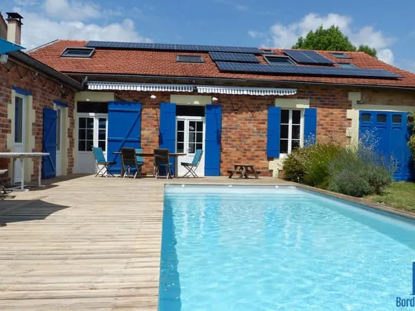 CARCANS - BELLE MAISON FAMILIALE DE 245 m² AVEC PISCINE ET GRAND TERRAIN. Benoît TREMENT - O6 51 26 