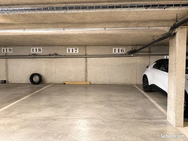 Place de Parking fermée