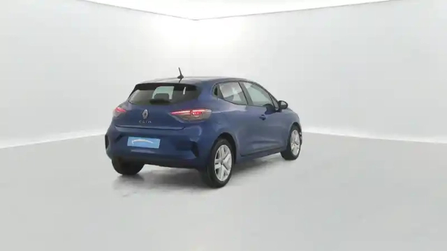 Renault Clio blue dci 100 ch gsr2 — photo 23