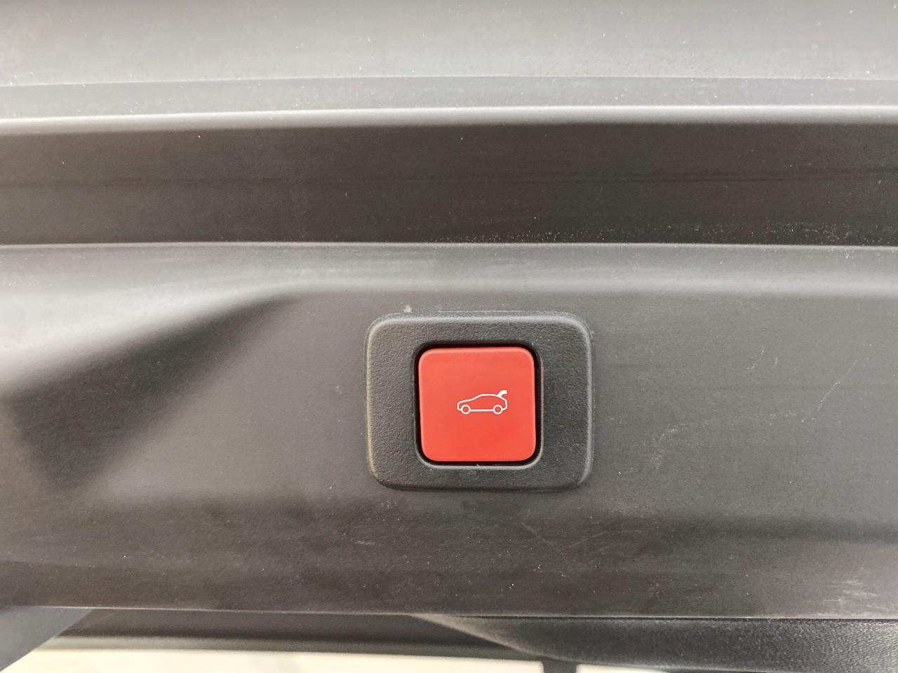 Peugeot 3008 hybrid 145 e-dcs6 gt — photo 20