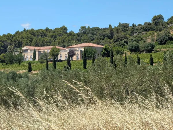 Maison 15 pièces 643 m²