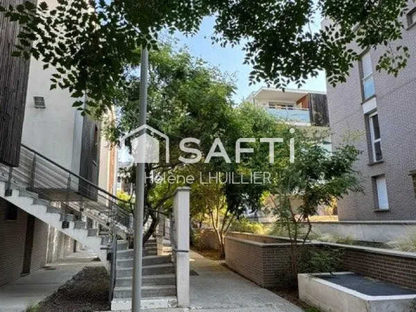 BORDEROUGE - T3 de 61M² - TERRASSE-PARKING SOUS SOL