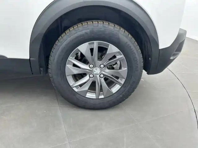 Peugeot 2008 puretech 130 s&amp;s eat8 — photo 13