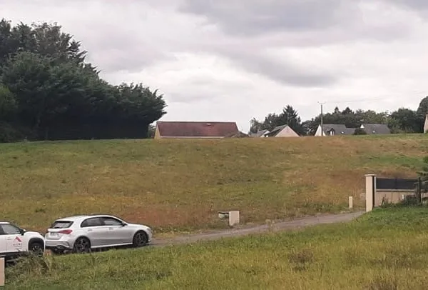 Terrain 591 m²