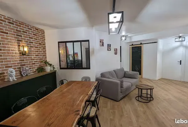 LYON 3 - Rue Maurice Flandin - Appartement familial 5 pièces 115 m² - Terrasse 20 m² - Étage élevé -