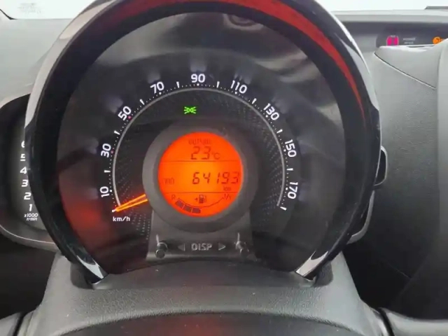 Toyota Aygo 1.0 vvt-i — photo 45