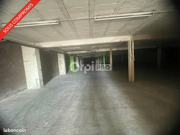 Local d'activité 283 m²