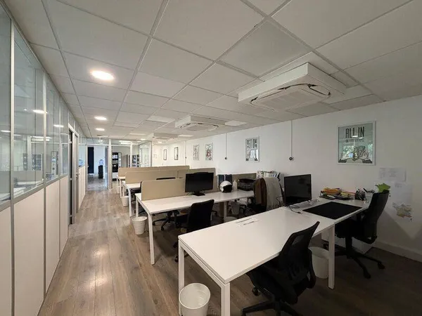 Bureaux 147 m²