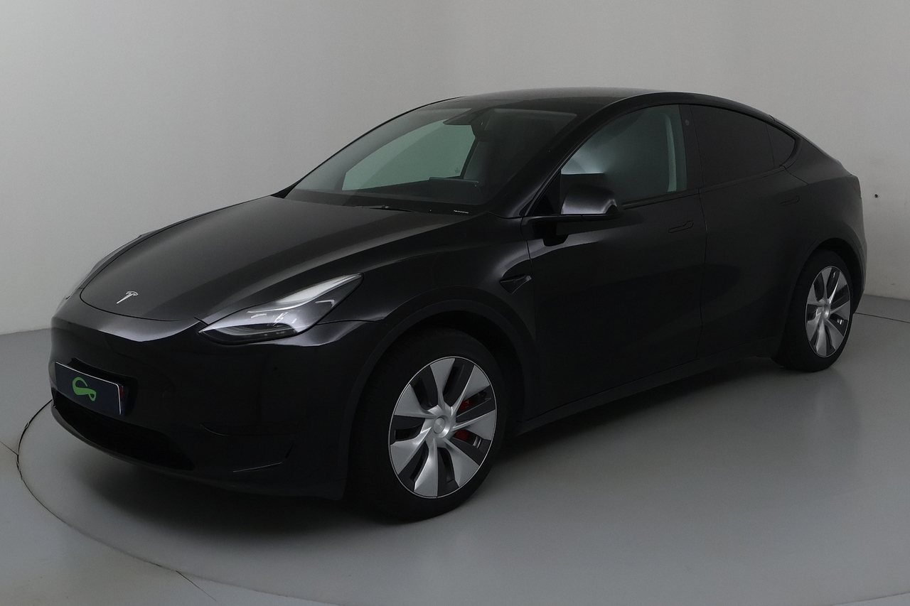 Tesla MODEL Y — photo 1