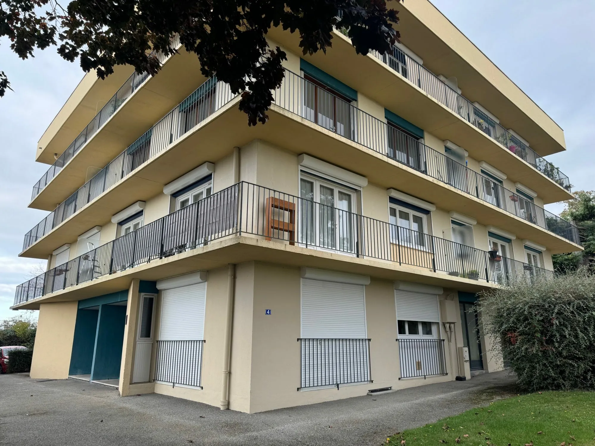 Tous les T3 à vendre à Thiberville (27)