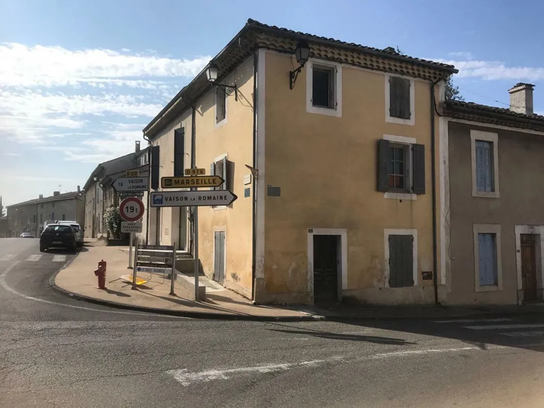 3700 Maison de village à vendre à Visan (84)