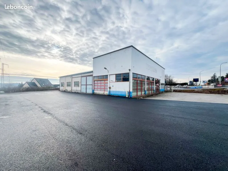 Tous les Local d’activité à louer à Saint-Céré (46)