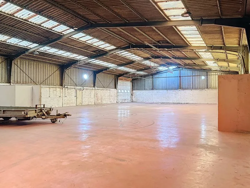 Tous les Local commercial à vendre à Yffiniac (22)