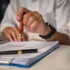 Bien décoder l'attestation de propriété : notre guide pratique