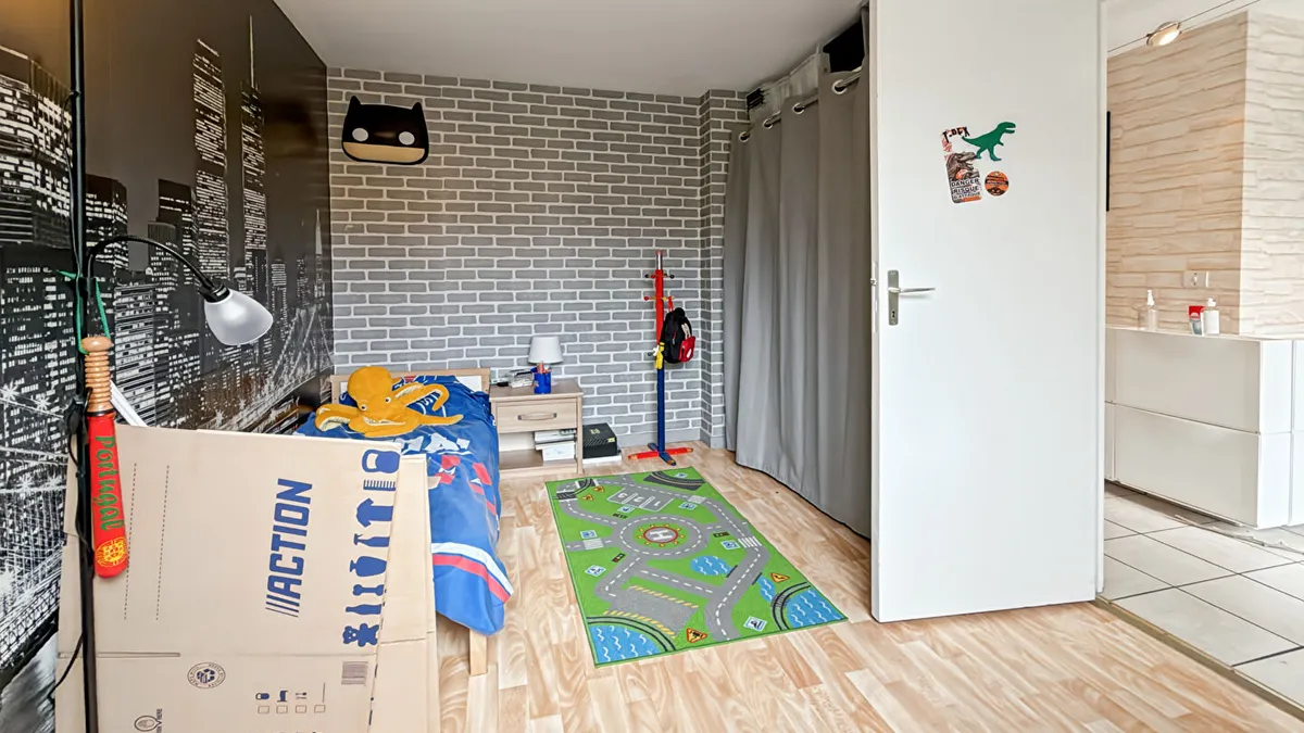 Photo 5