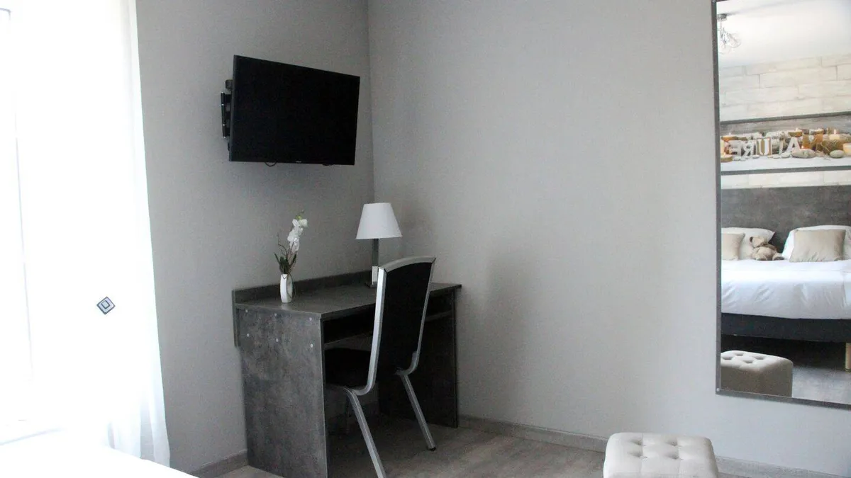 Photo 5