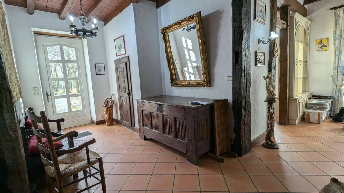Photo 12