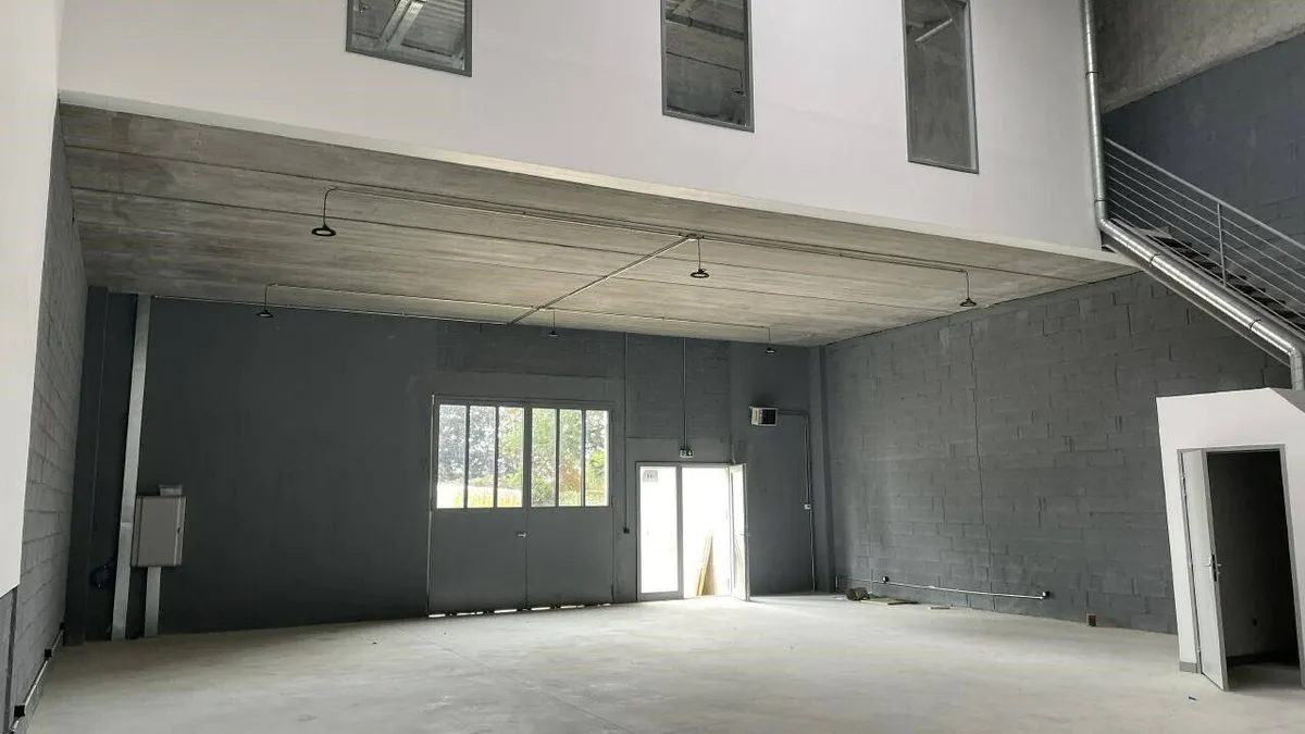 Photo 10