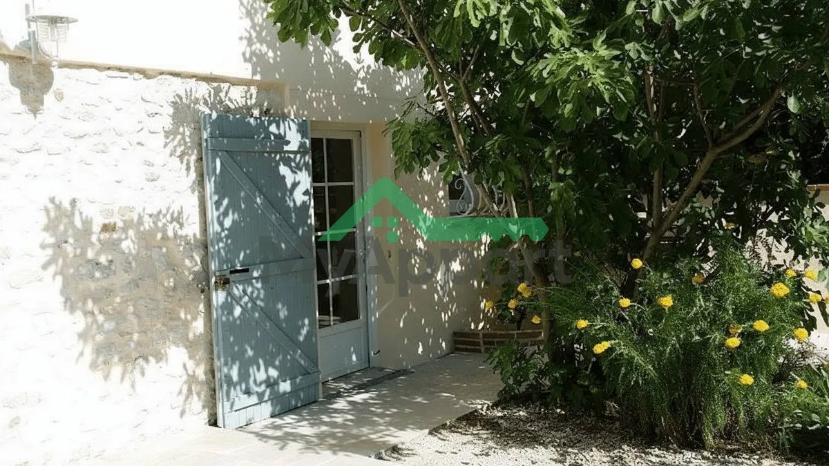 Photo 8