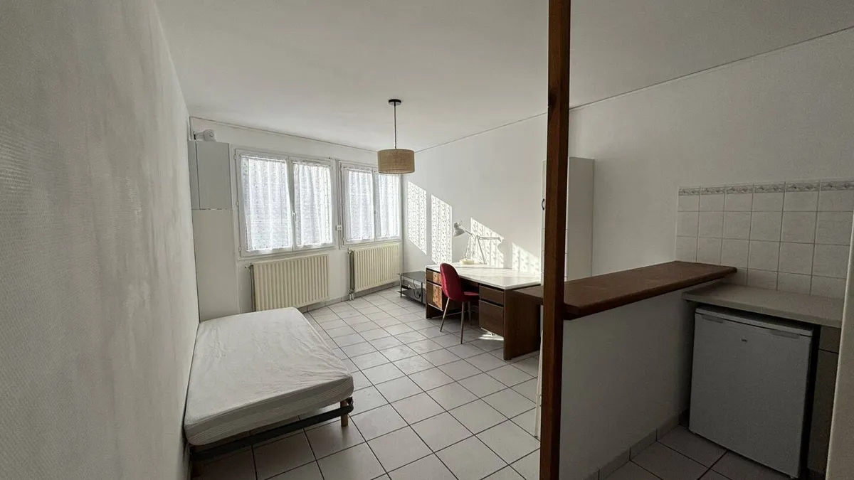 Photo 3