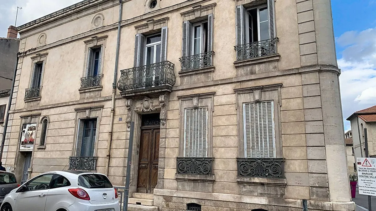 Photo 10
