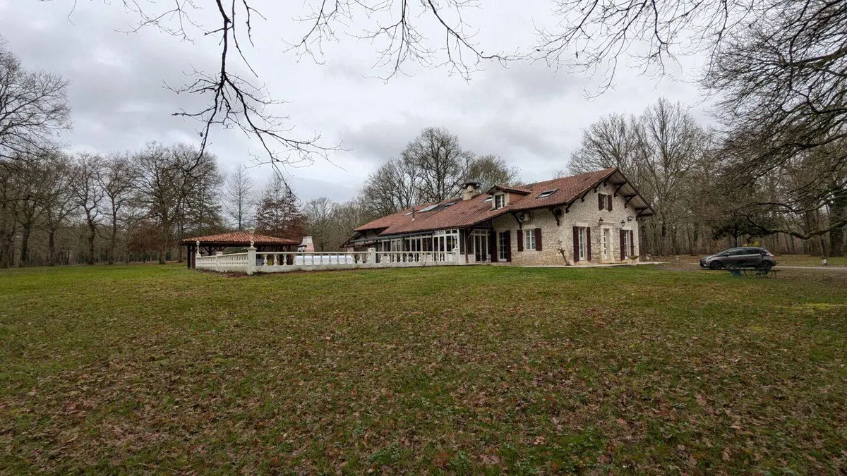 Photo 15