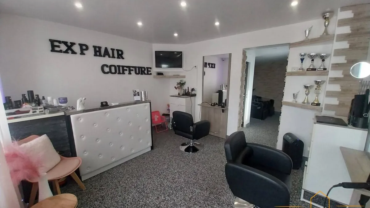 Photo 3