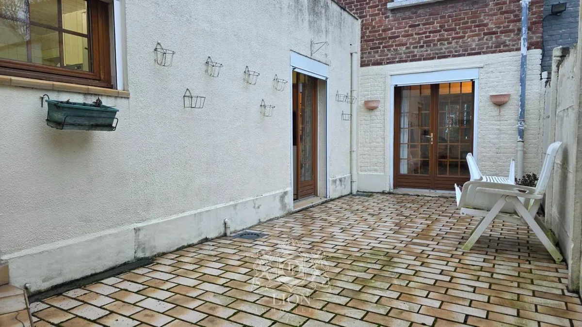 Photo 12