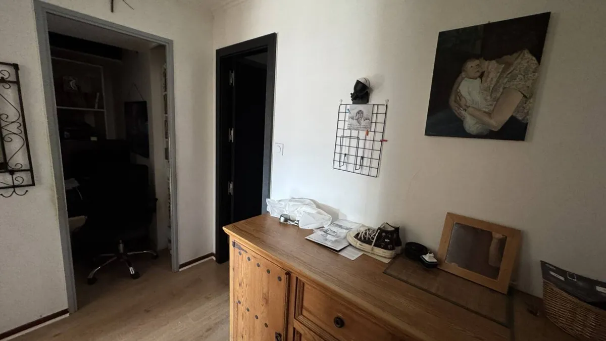 Photo 6