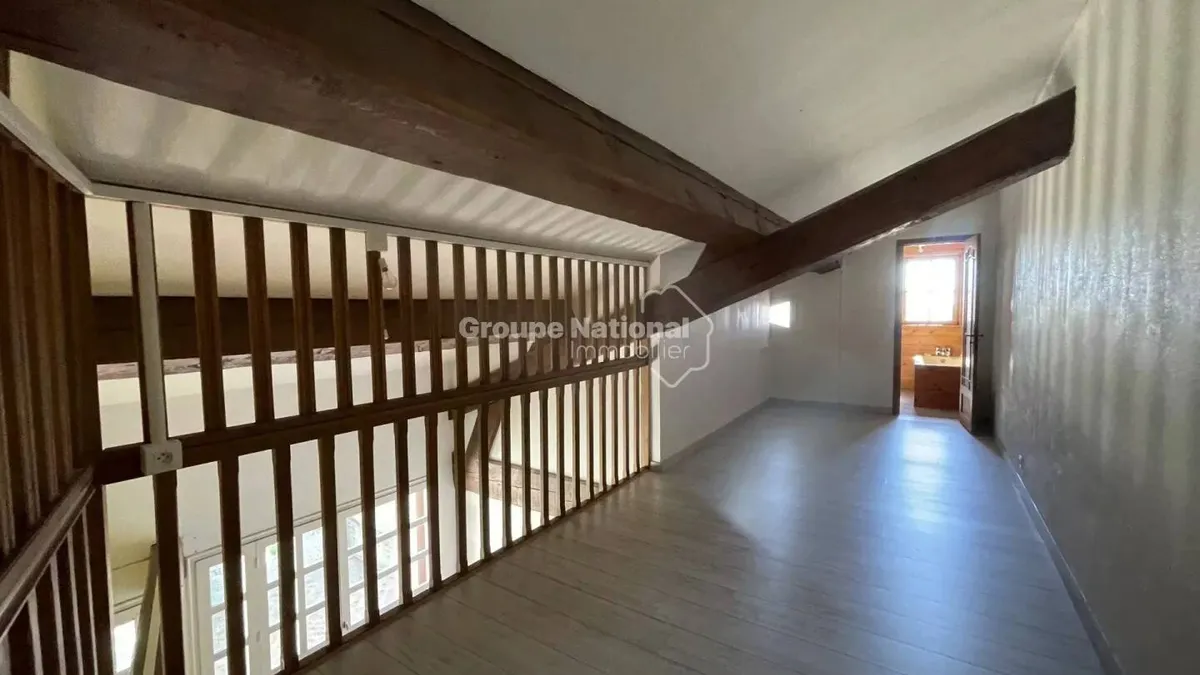 Photo 19